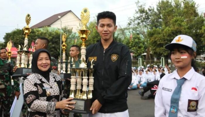 SMA Negeri 1 Sumberpucung Raih Piala Bergilir Dandim 0818, Wakil Bupati Malang: Prestasi yang Menginspirasi