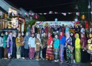 Warga Perumahan Griya Nieuw Singhasari (GNS), Kelurahan Candirenggo, Kecamatan Singosari, Kabupaten Malang menggelar malam tirakatan penuh makna dalam menyambut Hari Kemerdekaan Republik Indonesia ke-80 pada Sabtu malam (16/08/2025).