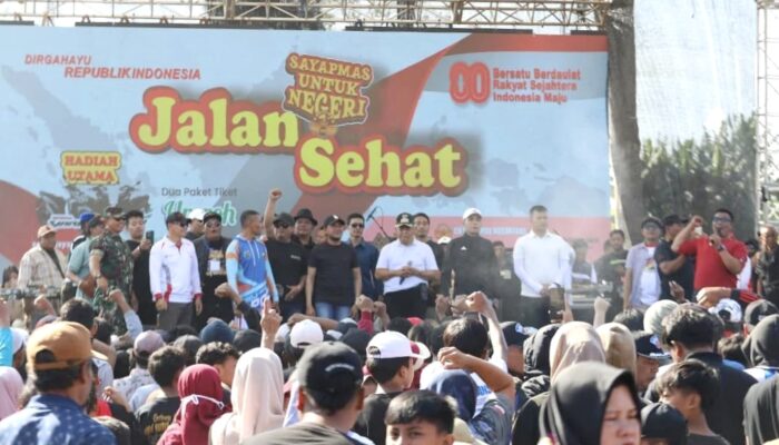 Ribuan Warga Ikuti Jalan Sehat HUT ke-80 RI Bersama Bupati Malang