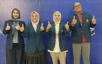 Universitas Brawijaya (UB) bakal mengukuhkan empat professor lintas ilmu. Mereka adalah Prof. Dr. Ir. Lailil Muflikhah, S.Kom., M.Sc., IPM, ASEAN Eng, kemudian Prof. Dr. Siti Asmaul Mustaniroh, S.TP., M.P. Selanjutnya Prof. Sujarwoto, S.IP., M.Si., Ph.D dan Prof. Dr. Nurini Aprilianda, S.H., M.Hum pada Kamis (21/08/2025).