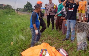Pria Paruh Baya Tewas Tertabrak Kereta di Perlintasan Kereta Api di Gadang Malang