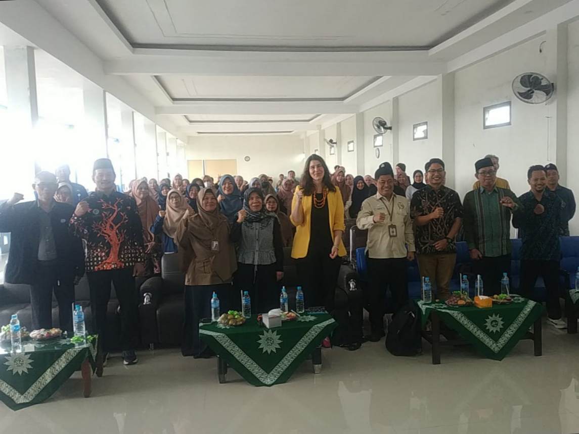 Menyongsong Era Digital, SD Muhammadiyah 8 Malang Terapkan Kecerdasan Buatan di Kelas