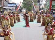 Karnaval Mojolangu Meriahkan HUT ke-80 RI, Lurah Sampaikan Permohonan Maaf atas Kemacetan