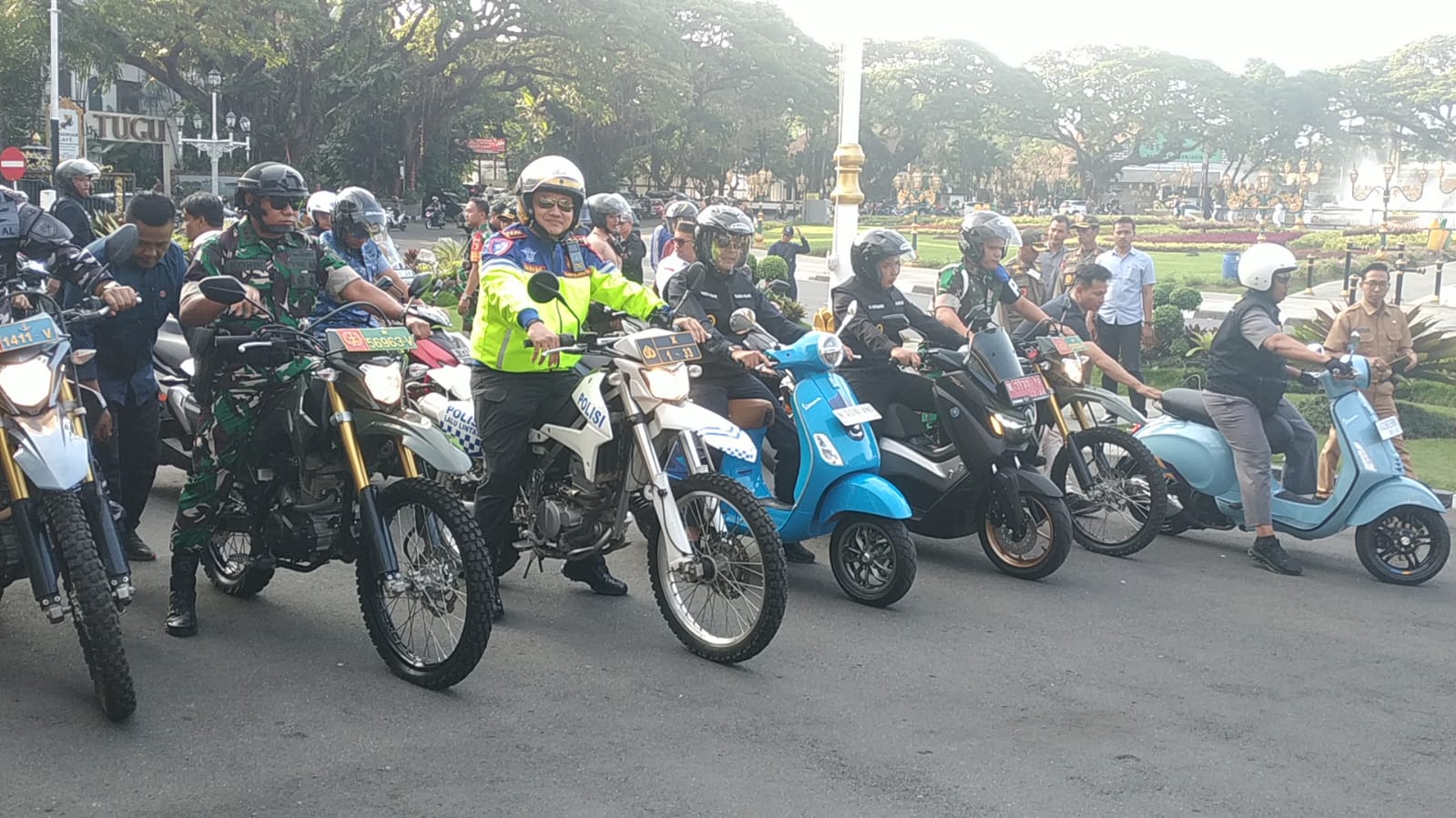 Wali Kota Malang Ajak Jaga Kebersamaan dan Kedamaian Lewat Apel Gabungan di Alun-Alun Tugu