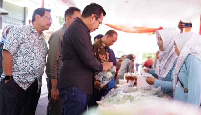 Pemkot Batu Gelar Gerakan Pangan Murah di Ngaglik, Warga Antusias Borong Sembako