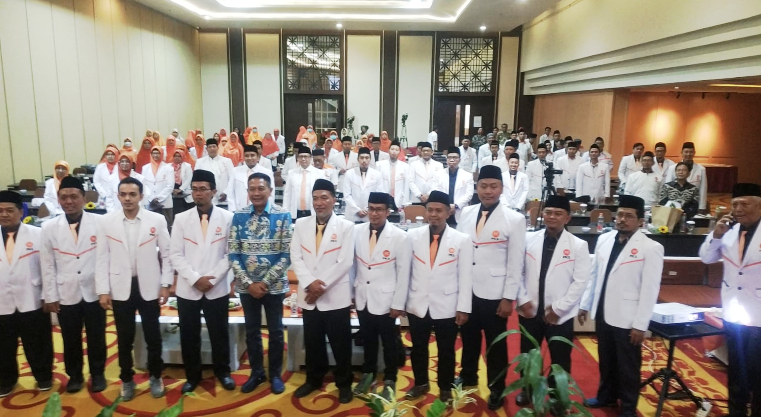 Wali Kota Malang, Dr. Ir. Wahyu Hidayat, MM, menghadiri Musyawarah Daerah (MUSDA) VI Partai Keadilan Sejahtera (PKS) yang digelar di Ascent Premiere Hotel and Convention, Jalan Kolonel Sugiono No. 6, Kota Malang, Sabtu (06/09/2025).