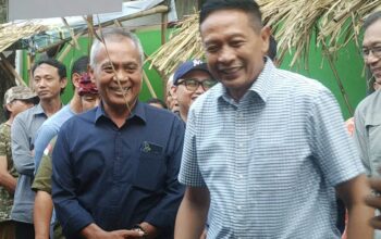 Meski sempat muncul isu travel warning yang dikhawatirkan bisa memengaruhi sektor pariwisata, Kota Malang justru tetap menunjukkan geliat kunjungan wisatawan yang tinggi. Bahkan, pada akhir pekan lalu, sejumlah ruas jalan di Kota Malang terpantau padat oleh kendaraan dengan dominasi pelat nomor luar daerah.