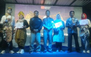Puncak HUT ke-80 RI di RW 16 Bunulrejo Malang Meriah dengan Pentas Seni dan Penghargaan