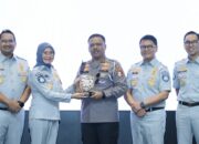 Dalam mempercepat layanan bagi korban kecelakaan lalu lintas, Korps Lalu Lintas (Korlantas) Polri bersama PT Jasa Raharja (Persero) menandatangani perjanjian kerja sama baru yang menitikberatkan pada percepatan penyaluran santunan, transparansi pelayanan serta program pencegahan kecelakaan di jalan raya.