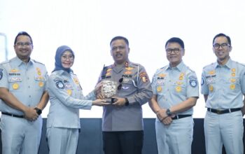 Dalam mempercepat layanan bagi korban kecelakaan lalu lintas, Korps Lalu Lintas (Korlantas) Polri bersama PT Jasa Raharja (Persero) menandatangani perjanjian kerja sama baru yang menitikberatkan pada percepatan penyaluran santunan, transparansi pelayanan serta program pencegahan kecelakaan di jalan raya.