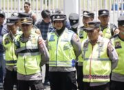 Pertandingan antara Arema FC melawan Dewa United Banten FC di Stadion Kanjuruhan, Kabupaten Malang, Sabtu (13/9/2025), mendapat pengamanan ketat. Polres Malang mengerahkan lebih dari 600 personel gabungan dalam memastikan laga berjalan aman.