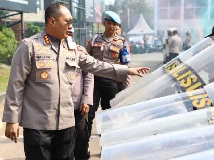 Latihan Sispam Mako, Polresta Malang Kota Siagakan Sniper hingga Rantis Pasca Demo Rusuh
