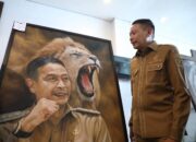Wali Kota Malang Kagumi Lukisan Dirinya Berlatarkan Singa, Langsung Ditebus Rp 25 Juta