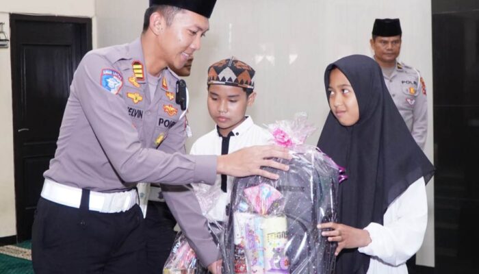 Satlantas Polres Malang Peringati HUT ke-70 dengan Doa Bersama dan Santunan