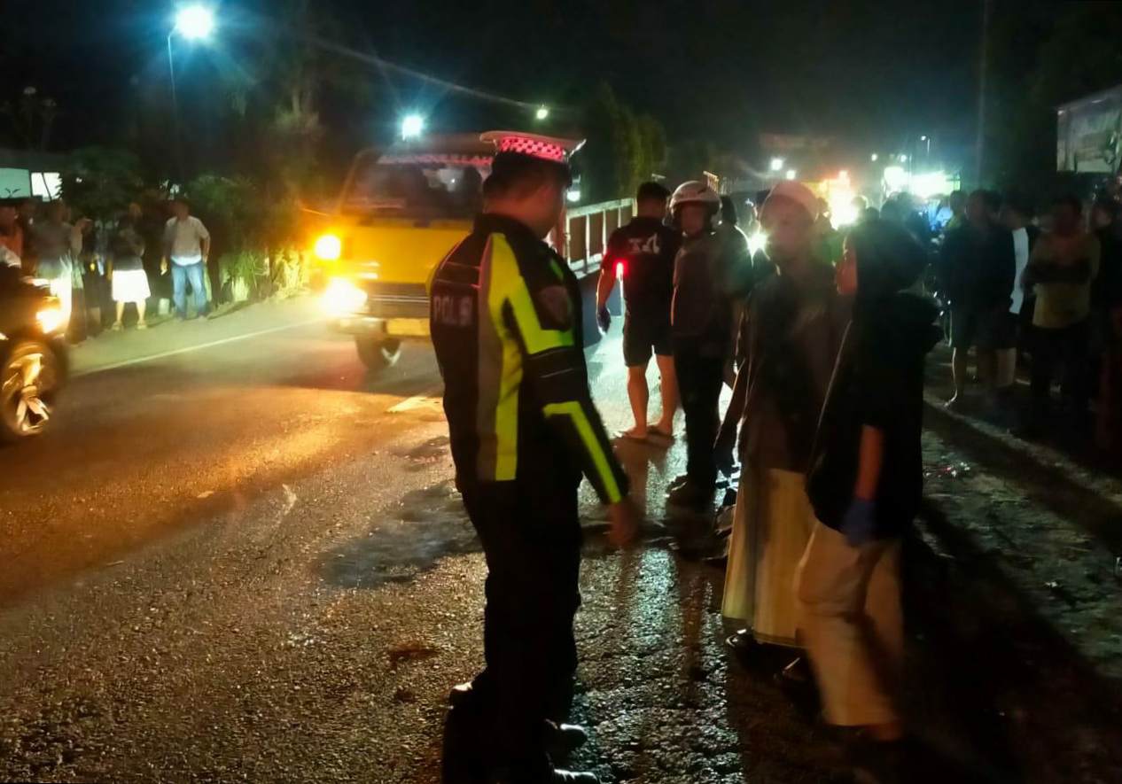 Pengendara Motor Tewas Terlindas Truk Tebu di Bululawang, Malang