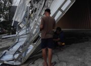 Hujan Deras Disertai Angin Kencang Terjang Kepanjen, Belasan Rumah Warga Rusak