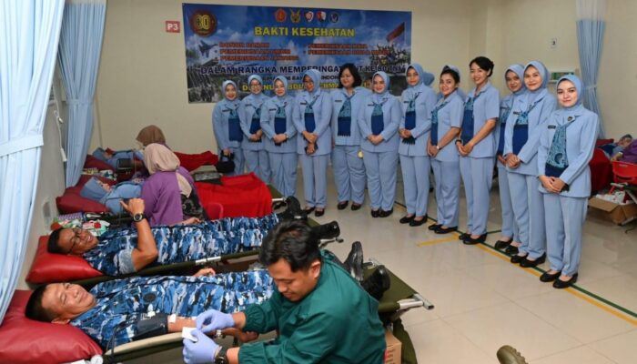 Peringati HUT ke-80 TNI, Lanud Abdulrachman Saleh Gelar Bakti Kesehatan