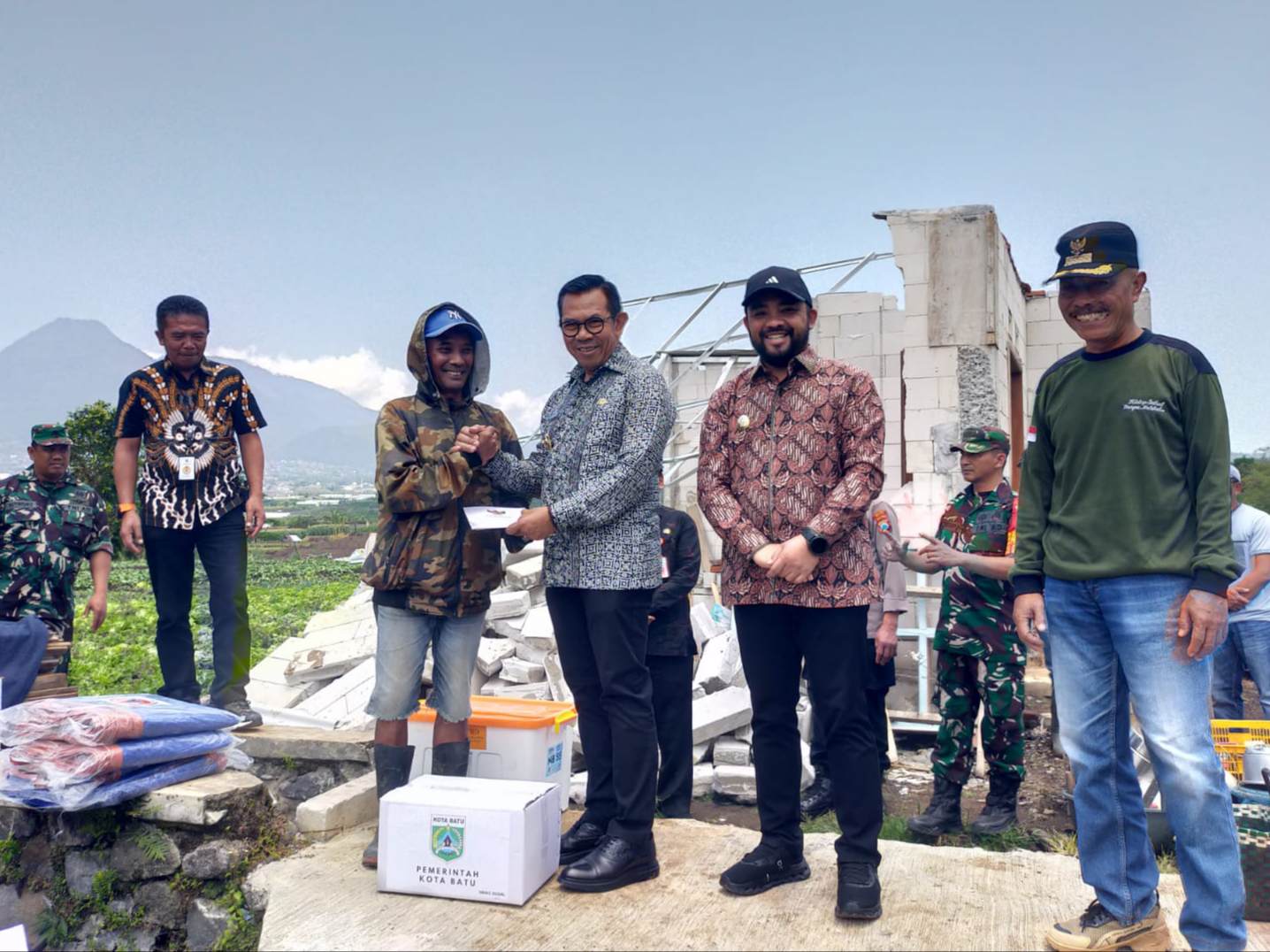 Pemkot Batu Gercep Bantu Korban Angin Kencang di Giripurno