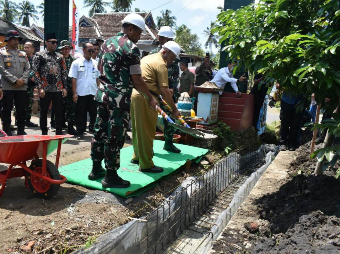 TMMD Ke-126 Fokus Tangani Risiko Banjir di Malang Selatan, Drainase Jadi Prioritas Infrastruktur