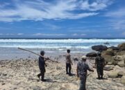 Pencarian Dua Pemuda Surabaya Hilang Diterjang Ombak di Pantai Modangan Terus Dilakukan