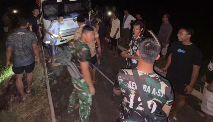 TNI dan Warga Percepat Pembangunan Infrastruktur Pertanian di Lokasi TMMD 126