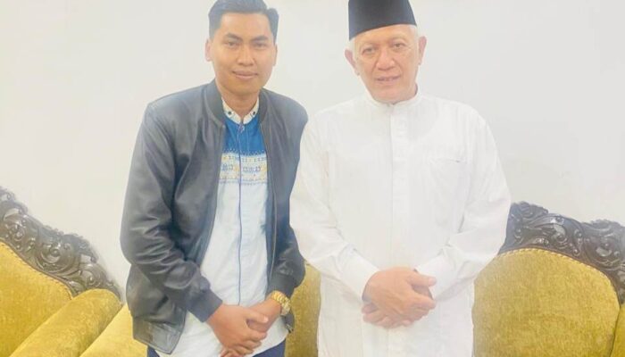 Khidmah Santri: Tradisi Pengabdian, Bukan Eksploitasi di Pesantren