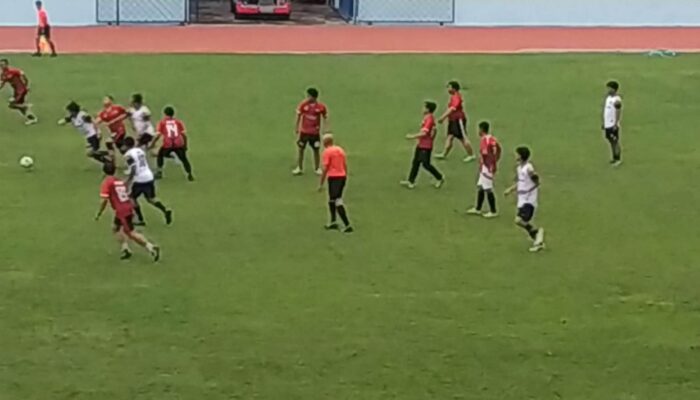 Trofeo Legenda Gajayana Gaungkan Semangat Sumpah Pemuda, Wawali Ali Muthohirin Cetak Gol Penalti