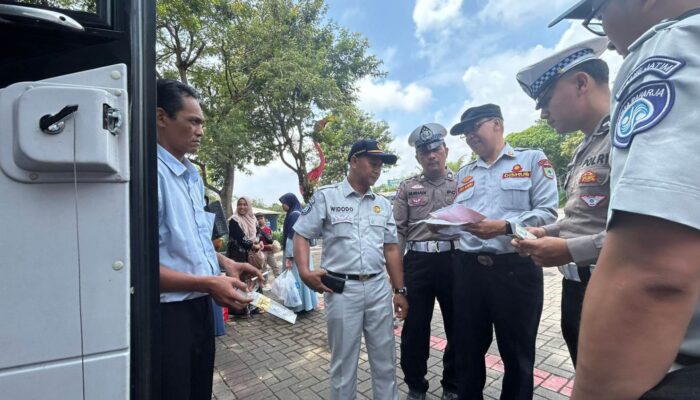 Jelang Nataru, BPTD Kelas II Jawa Timur Ramp Check Bus Pariwisata di Kota Batu