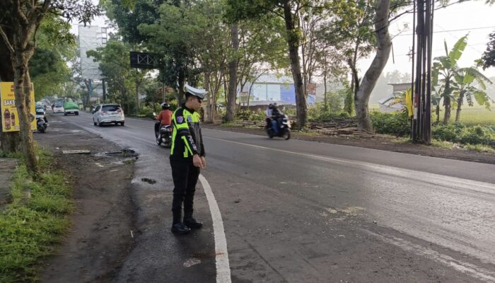 Tabrakan di Jalan Raya Gambiran Kepanjen, Dua Pengendara Luka-Luka Dilarikan ke RS