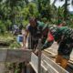 TMMD ke-126 Hidupkan Semangat Gotong Royong, Warga Lebakharjo Bangun Pos Kamling Modern