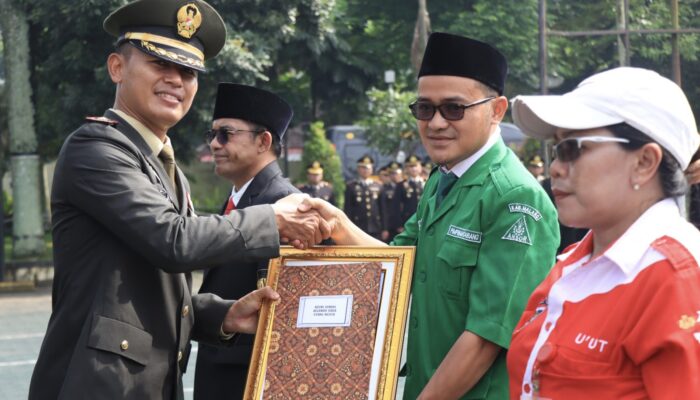 67 Sosok Inspiratif Terima Penghargaan dari Polres Malang di Momen Sumpah Pemuda