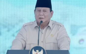 Presiden Republik Indonesia, Prabowo Subianto, secara terbuka mengakui pernah menitipkan beberapa mantan pengawalnya untuk bergabung di Kepolisian Republik Indonesia (Polri). Hal itu disampaikan Prabowo saat berpidato dalam acara pemusnahan barang bukti narkoba di Lapangan Bhayangkara, Mabes Polri, Jakarta, Rabu (29/10/2025).