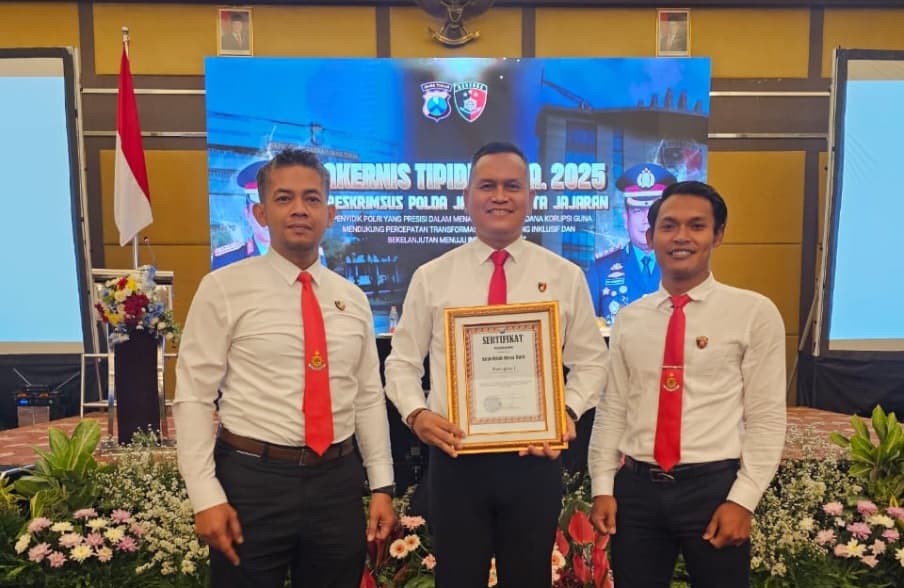 Prestasi membanggakan kembali ditorehkan Kepolisian Resor (Polres) Batu. Dalam ajang penilaian kinerja tingkat Polda Jawa Timur, Polres Batu berhasil meraih Peringkat I kategori Penyelamatan Kerugian Keuangan Negara pada Penanganan Perkara Tindak Pidana Korupsi Tahun 2024.