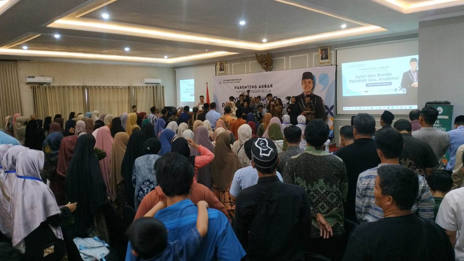 Sentuhan Kasih di Dunia Pendidikan, Parenting Akbar Insan Mulia Jadi Ajang Refleksi Orang Tua