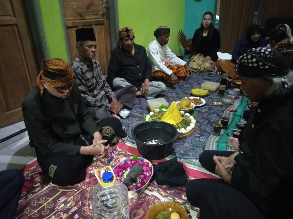 Batu Sakral Selo Manik Agung Tri Sangga Kembali Muncul: Masyarakat Adat Singhasari Yakini Sebagai Tanda Restu Leluhur