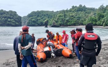 Hari Ketiga Pencarian Ibu dan Anak Hanyut di Sungai Glidik, Tim SAR Belum Temukan Korban