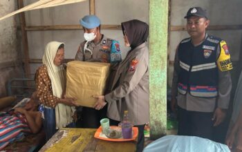 Aksi Cepat Polsek Pagelaran Selamatkan Lansia Hidup di Rumah Tak Layak