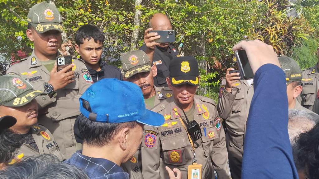 Warga Griyashanta Ancam Chaos Jika Satpol PP Kota Malang Nekat Bongkar Tembok Jalan Tembus