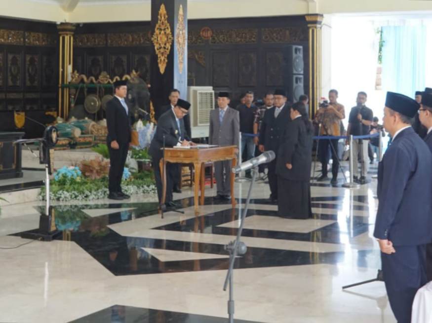 Bupati Jombang Lantik Puluhan Pejabat Manajerial dan Kepala Puskesmas