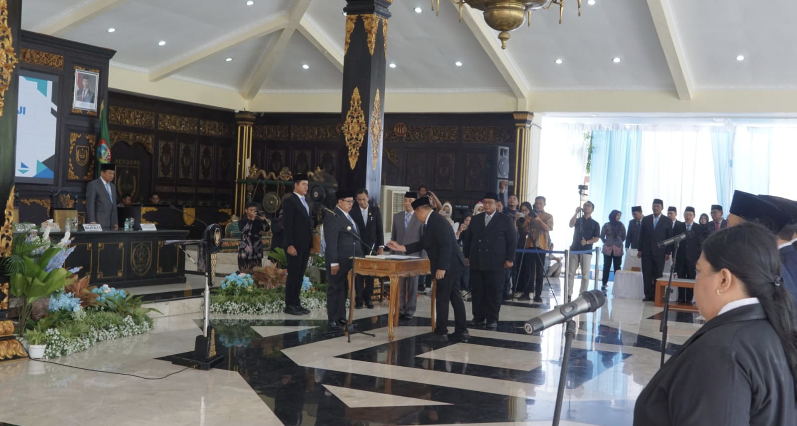 Pemerintah Kabupaten (Pemkab) Jombang kembali menggelar mutasi pejabat Jombang gelombang kedua pada Jumat (7/11/2025).