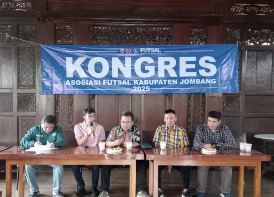 Kongres Asosiasi Futsal Kabupaten (Afkab) Jombang, Jawa Timur, resmi melahirkan ketua baru. Pengusaha muda asal Kecamatan Tembelang, Achmad Fachruddin, terpilih sebagai Ketua Afkab Jombang periode 2025–2030 dalam kongres yang digelar Minggu (9/11/2025).