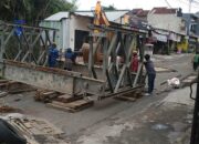 Jembatan Bailey Sonokembang Mulai Dirakit, Akses Sementara Ditutup