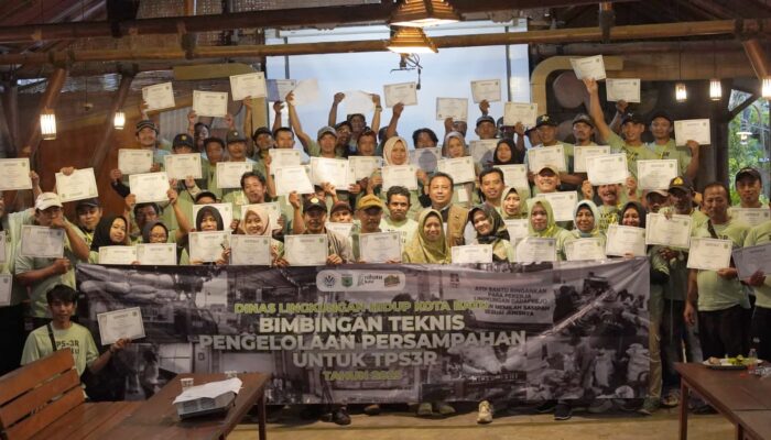 Belajar Kelola Sampah dari Dau, DLH Batu Tempa Pengurus TPS3R Lewat Bimtek