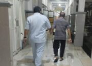 Hujan deras yang mengguyur Kabupaten Jombang, Jawa Timur, pada Senin (10/11/2025) sore menyebabkan lantai bawah Gedung Gatot Kaca RSUD Jombang tergenang air.