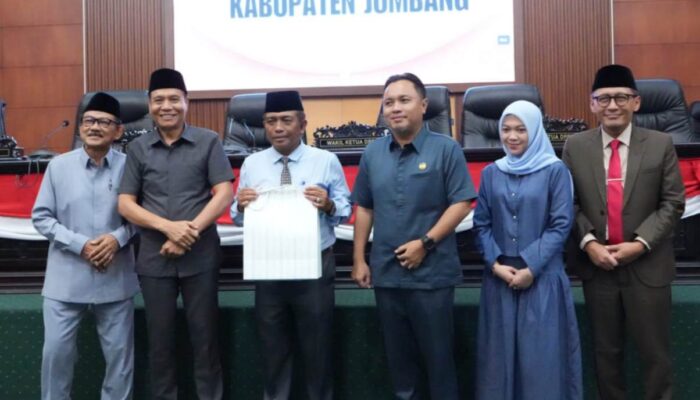 Sekwan DPRD Jombang Resmi Berganti, Ini Komitmennya