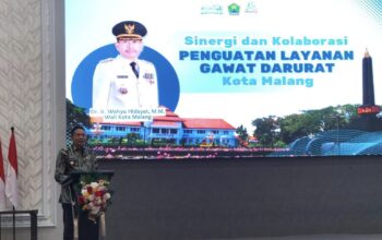 Ada nada tegas, saat Wali Kota Malang Dr. Ir. Wahyu Hidayat, MM berbicara di hadapan jajaran tenaga kesehatan dalam acara bertajuk “Sinergi dan Kolaborasi Penguat Layanan Gawat Darurat” di The Aliante Hotel, Kamis (13/11/2025).