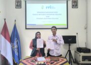 Langkah nyata dalam memperkuat literasi kebencanaan kembali dilakukan di Kota Malang. Lembaga Penyiaran Publik (LPP) Radio Republik Indonesia (RRI) Malang resmi menandatangani nota kesepahaman (MoU) dengan Badan Meteorologi, Klimatologi, dan Geofisika (BMKG) Stasiun Geofisika Kelas III Malang, Kamis (13/11/2025).
