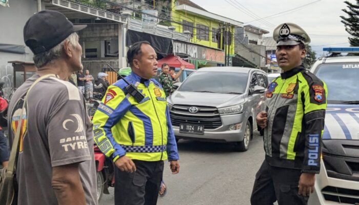 Nekat Salip dari Kiri, Warga Pakis Tewas Terlindas Truk Gandeng di Jalan Raya Asrikaton