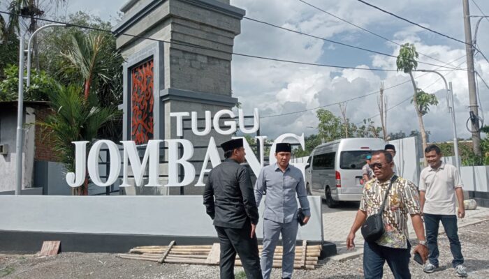 Komisi C DPRD Jombang Sidak Proyek Tugu Batas Rp1 Miliar di Gondangmanis, Ini Hasilnya