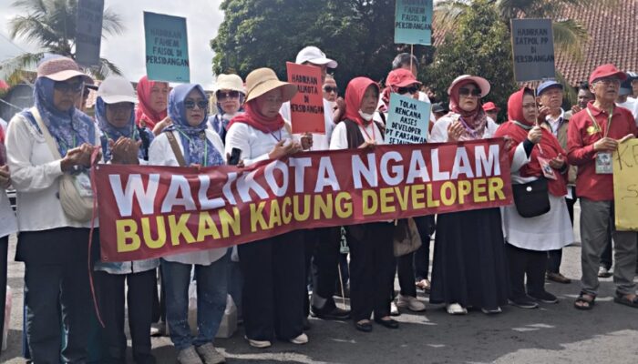 Tim Hukum Warga Griyashanta Malang Bawa Bukti Siteplan Perumahan